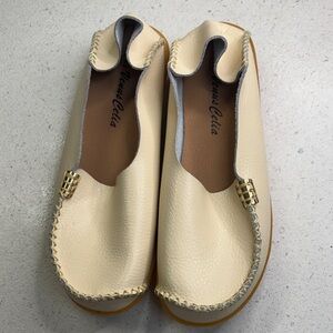 Women's Cream Loafers